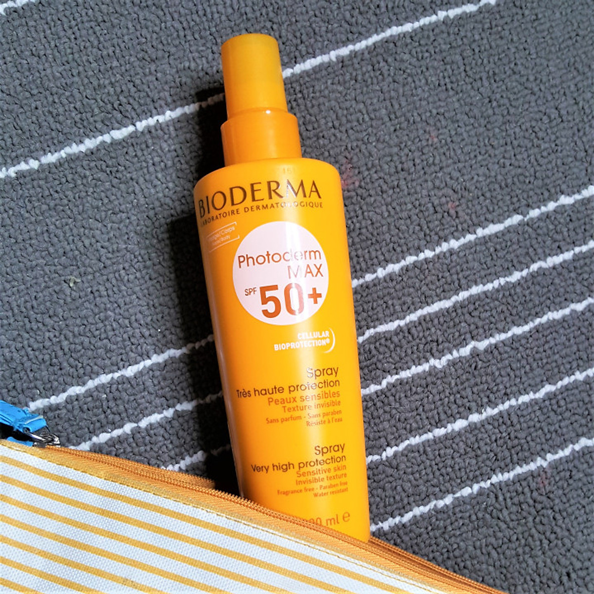Xịt chống nắng và bảo vệ da toàn diện BIODERMA Photoderm Max Spray SPF 50+ (200ml)