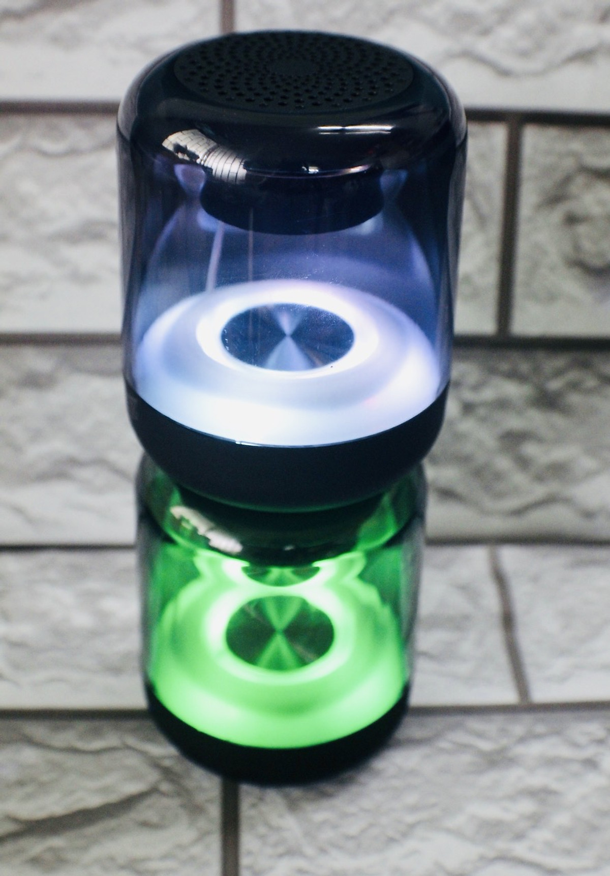 Loa Bluetooth Mini S20 Tích Hợp Đèn Led - Kết Nối Máy Tính,Âm Thanh Cực Đỉnh,Bass Siêu Hay - Hàng Chính Hãng