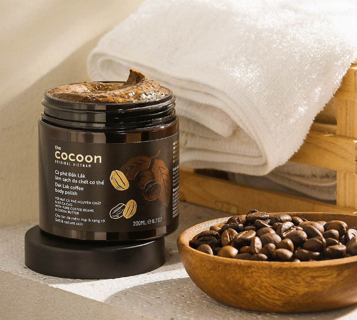 Tẩy da chết cơ thể cà phê Dăk Lăk Cocoon - Hũ 200ml