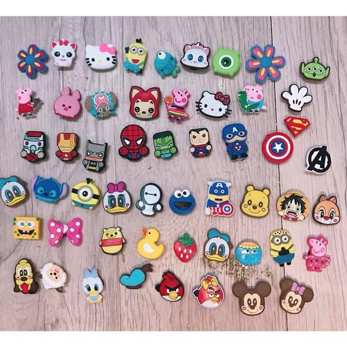 Set 8 phụ kiện sticker đáng yêu gắn dép/sục cực hot