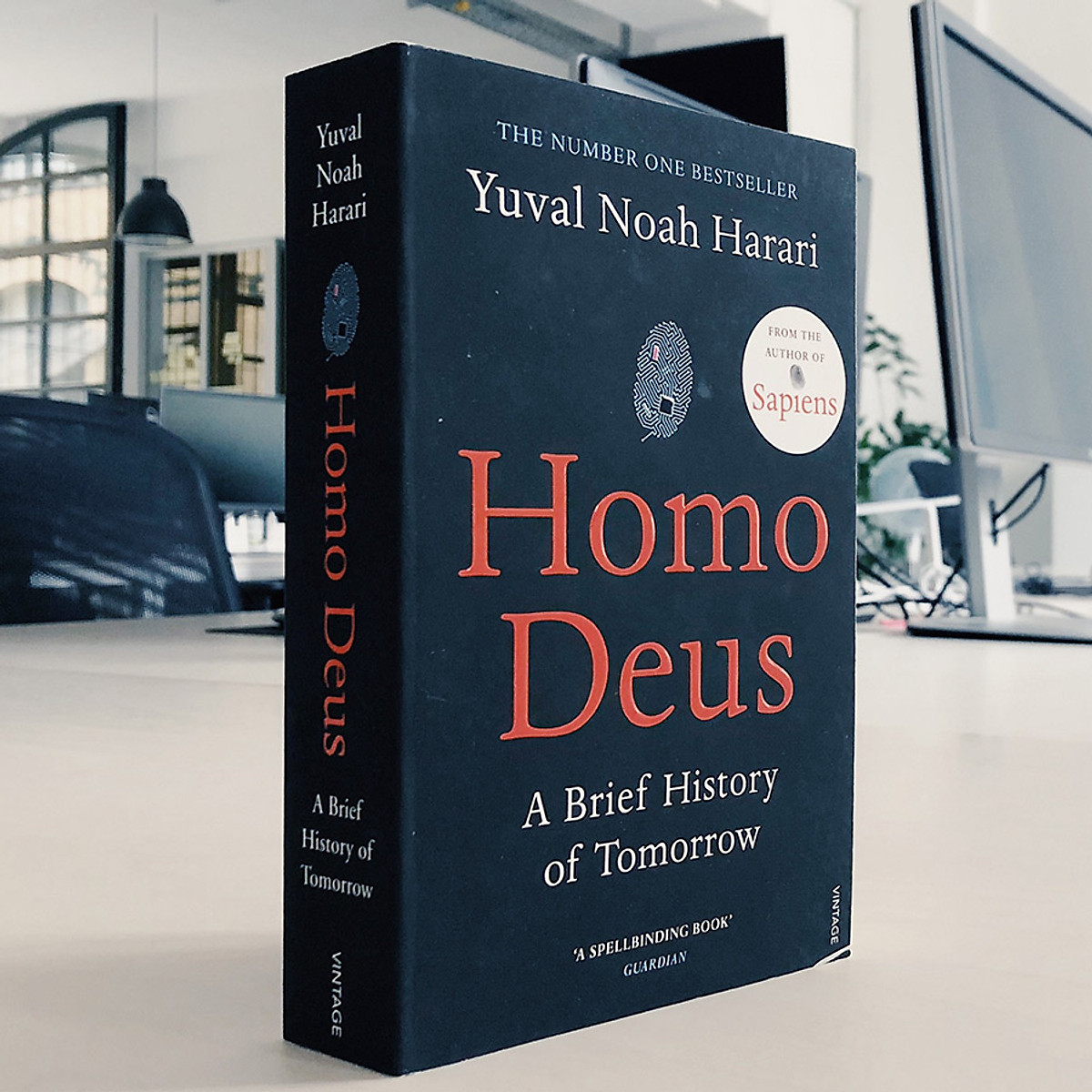 Homo Deus: A Brief History Of Tomorrow (Khổ nhỏ)