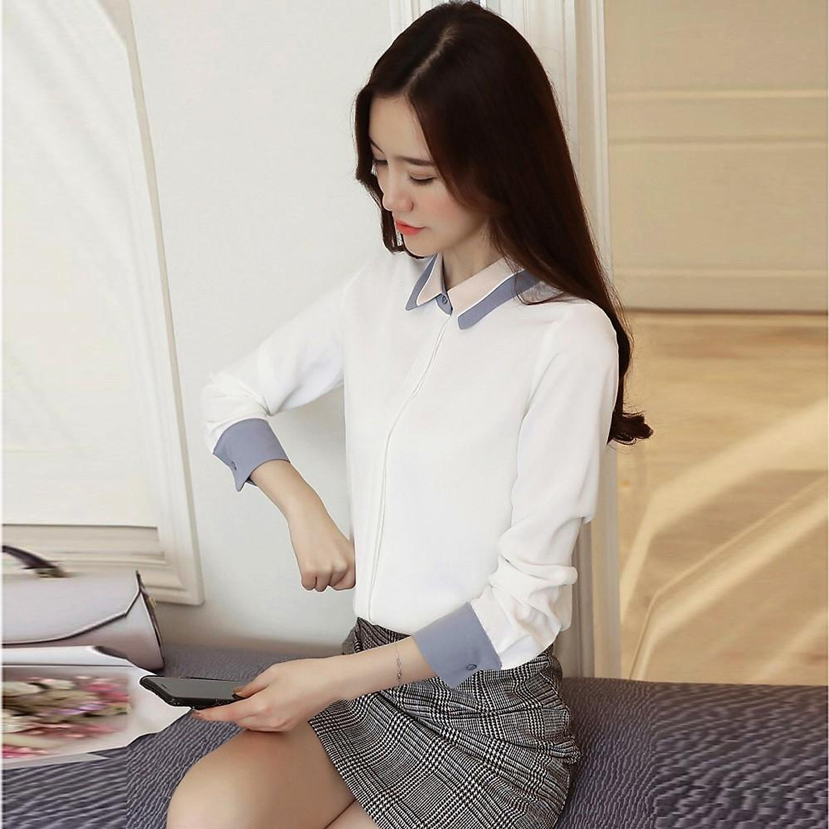 Áo sơ mi phối màu xanh trắng