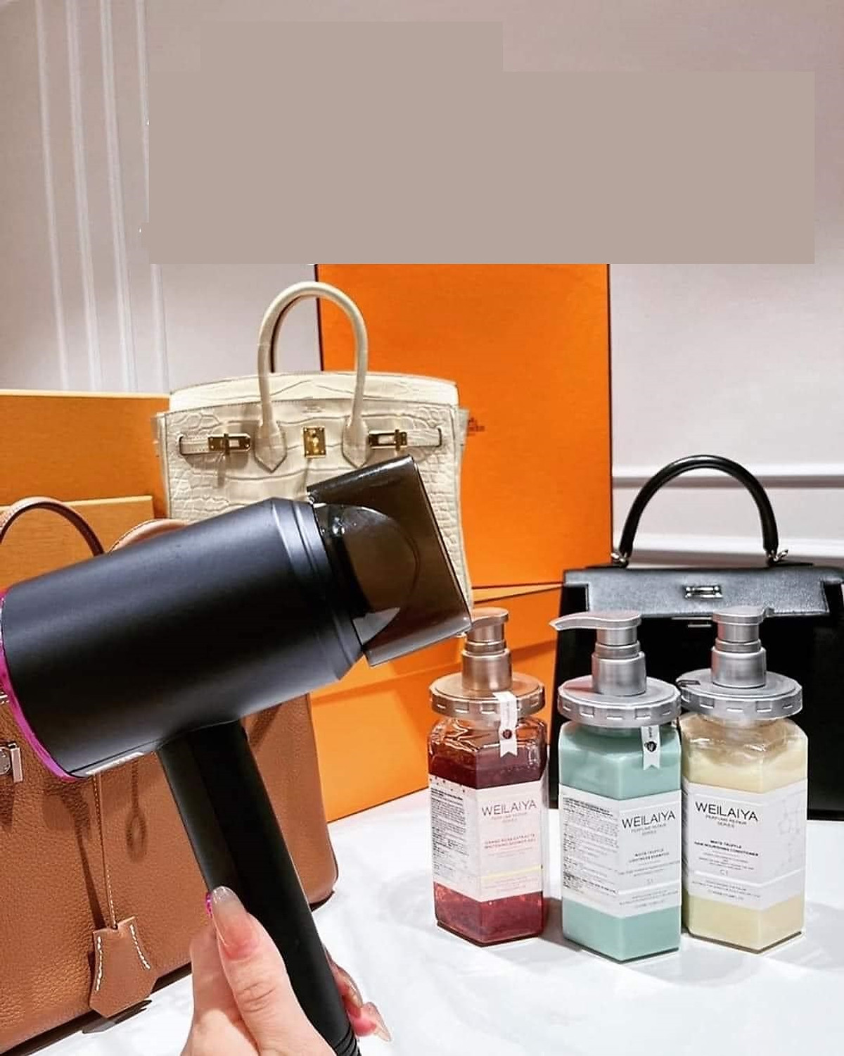 Máy sấy tóc Weilaiya -  tốc độ cao sấy nhanh khô, nhiệt độ thông minh đảm bảo độ bóng ẩm của tóc