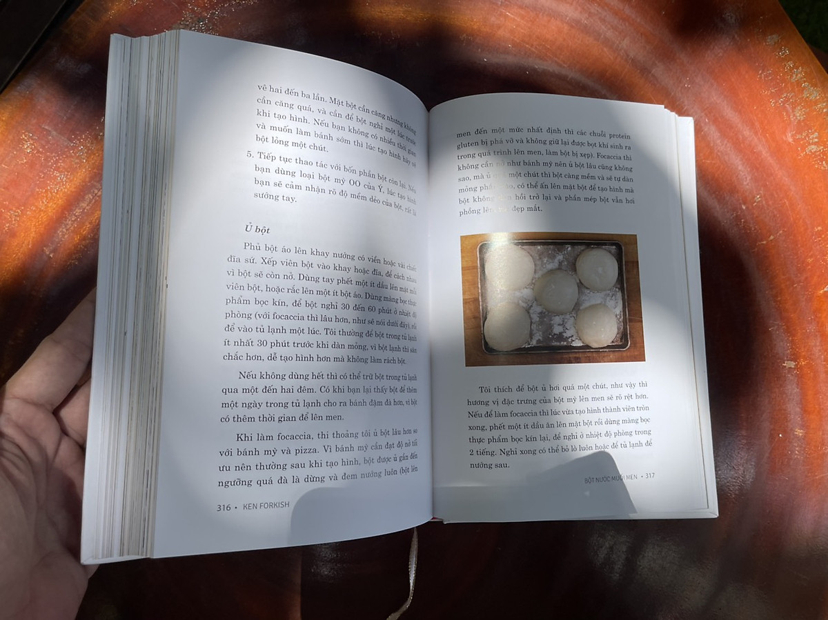 (Bìa cứng in màu- giải thưởng IACP Cookbook- James Bread Foundation Book) BỘT NƯỚC MUỐI MEN - Nền tảng của bánh mỳ và pizza thủ công – Ken Forkish – Thảo Trịnh dịch – Huy Hoang Books phát hành - NXB Phụ Nữ 
