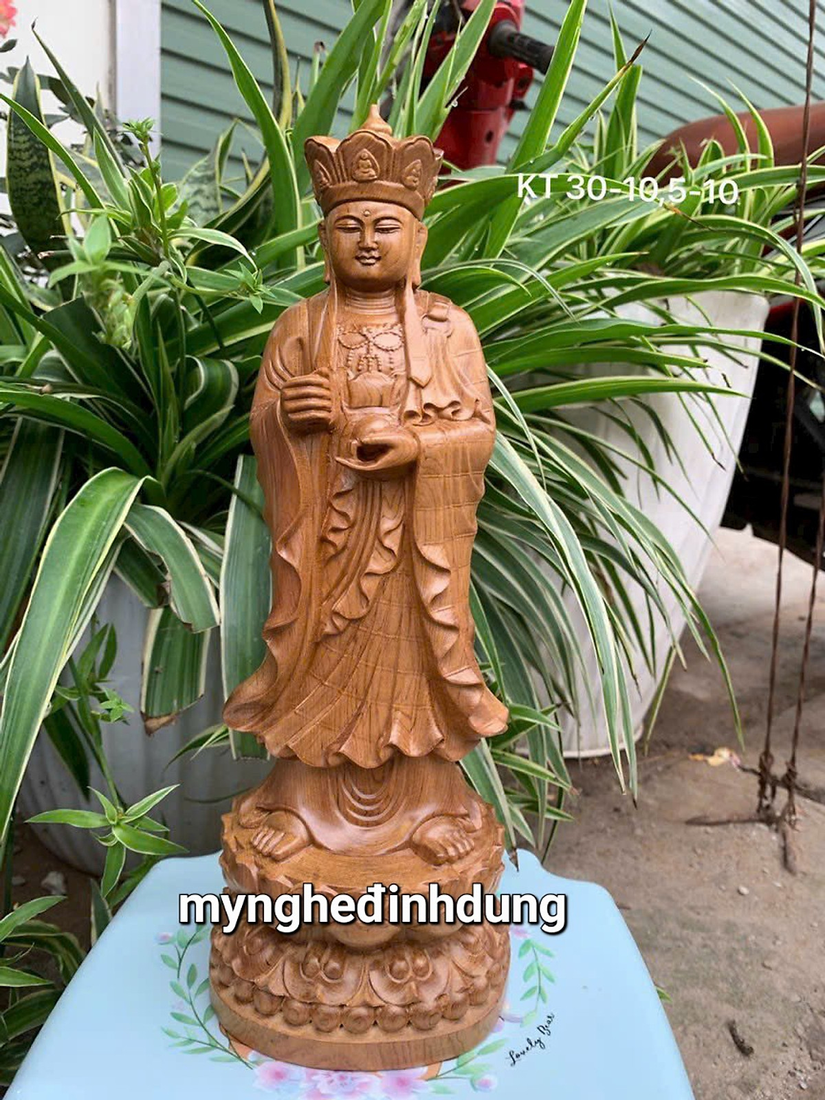 Tượng phật địa tạng vương bồ tát bằng gỗ bách xanh thơm phức kt cao 30×10.5×10cm