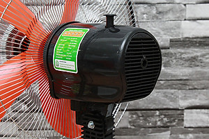 Quạt Lửng Thân Sắt Senko LTS106A - Hàng Chính Hãng