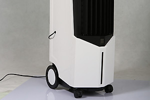 Quạt Hơi Nước Boss S-102 (14L) - Hàng chính hãng