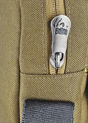 Túi Đeo Chéo Ipad Glamour Chic New Mikkor GCN 011 - Nâu