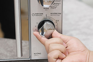 Lò Vi Sóng Có Nướng Sharp R-G227VN-M - 20L - Hàng chính hãng