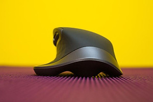 Chuột không dây Bluetooth Logitech MX Master 2s - form to, dùng mọi bề mặt, con lăn Hyperfast, sạc nhanh USB-A, phù hợp Mac/ Laptop - Hàng chính hãng