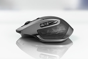 Chuột không dây Bluetooth Logitech MX Master 2s - form to, dùng mọi bề mặt, con lăn Hyperfast, sạc nhanh USB-A, phù hợp Mac/ Laptop - Hàng chính hãng