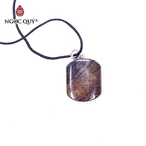 Mặt dây chuyền gổ hóa thạch 30x25mm mệnh hỏa, mộc - Ngọc Quý Gemstones