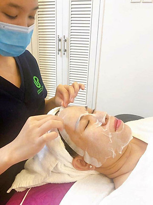 Mặt nạ dưỡng da tế bào gốc, chiết xuất từ nhụy hoa nghệ tây Larian+ (LARIAN DERMA REVITALISING MASK)
