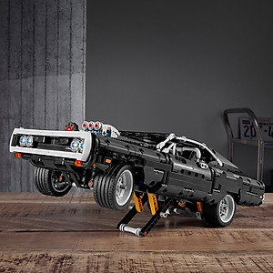 Đồ chơi lắp ráp mô hình LEGO TECHNIC ALL Siêu Xe Dom's Dodge Charger màu đen huyền bí 42111