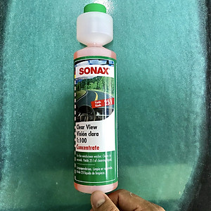Dung dịch rửa kính đậm đặc Sonax Clear View 1:100 371141 250ml