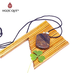 Mặt dây chuyền gổ hóa thạch 30x25mm mệnh hỏa, mộc - Ngọc Quý Gemstones