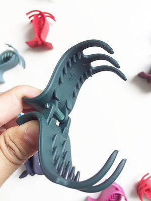 Combo 2 Kẹp tóc nữ càng cua 3 răng màu sắc (màu ngẫu nhiên)