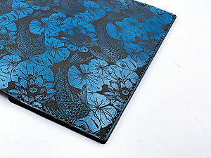 Ví nữ cầm tay da bò handmade họa tiết cá Koi