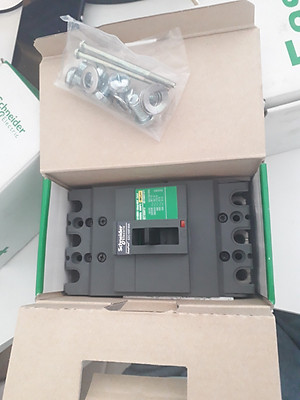 Cầu dao tự động MCCB 3P- 80A Schneider EZC100F3080