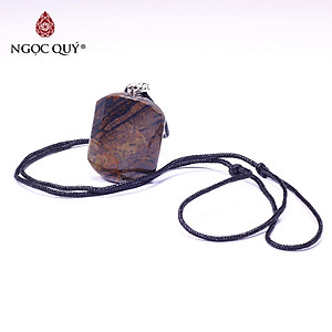 Mặt dây chuyền gổ hóa thạch 30x25mm mệnh hỏa, mộc - Ngọc Quý Gemstones