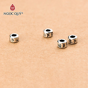 Combo 4 cái charm bạc chặn hạt hình trụ họa tiết lục tự minh chú - Ngọc Quý Gemstones