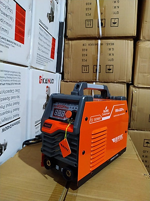 MÁY HÀN QUE BTEC MMA 200F-PRO (CHUYÊN HÀN QUE 3.2, CÓ ĐỒNG HỒ)- HÀNG CHÍNH HÃNG