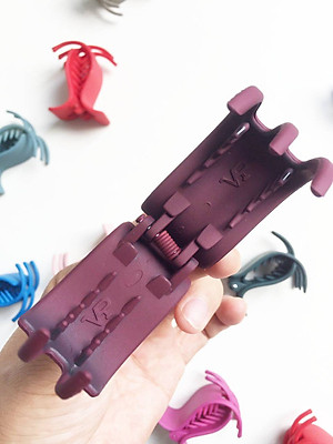 Combo 2 Kẹp tóc nữ càng cua 3 răng màu sắc (màu ngẫu nhiên)