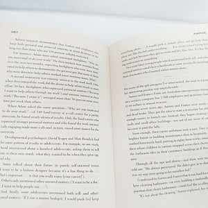 Sách Grit : Why Passion And Resilience Are The Secrets To Success