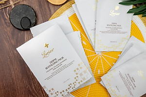 Mặt nạ dưỡng da tế bào gốc, chiết xuất từ nhụy hoa nghệ tây Larian+ (LARIAN DERMA REVITALISING MASK)