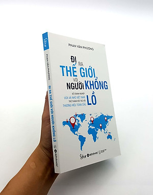 Sách Đi Ra Thế Giới Với Người Khổng Lồ