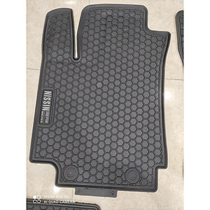 Thảm lót sàn xe Kia Seltos 2020-2023 mẫu tổ ong chữ trắng - hàng không mùi , cao su đúc, vừa form xe