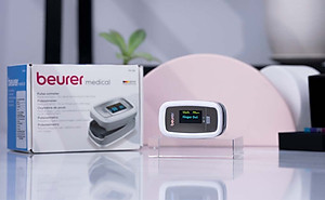 Máy đo nồng độ oxy trong máu và nhịp tim SpO2 Beurer - PO30
