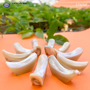 Combo 10 chiếc Gác đũa Thần Tài bằng ốc biển liền khối nhập khẩu từ New Zealand và Úc (CTH747) Nổi ánh xà cừ rất đẹp - mang lại bữa cơm ngon và tài lộc cho gia chủ 