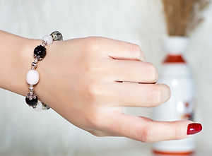 Vòng ta đá mặt trăng+ Onyx+ thách anh tóc đen thiên nhiên BlackMount #VT014