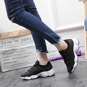 Giày sneaker nữ đế bệt
