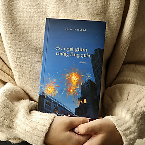 Sách Jun Phạm - Có Ai Giữ Giùm Những Lãng Quên (Tái Bản 2025) - Tặng Kèm Bookmark - Tiểu thuyết Việt Nam, truyện ngắn