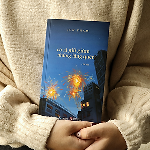 Sách Jun Phạm - Có Ai Giữ Giùm Những Lãng Quên (Tái Bản 2025) - Tặng Kèm Bookmark - Tiểu thuyết Việt Nam, truyện ngắn
