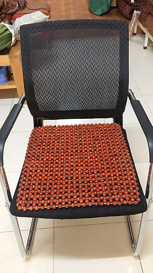Miếng lót ghế ô tô , ghế văn phòng gỗ hương