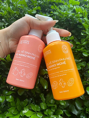 Dung Dịch Vệ Sinh Phụ Nữ Gel x2 Nano Nghệ Cỏ Cây Hoa Lá - Giảm Viêm Ngứa, Khử Mùi, An Toàn Cho Mẹ Bầu - 150ml