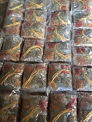 Đặc Sản Kon Tum - (Được Xem Hàng) Amakong  chính hiệu đóng Gói 1Kg Hút Chân Không - OCOP 3 Sao