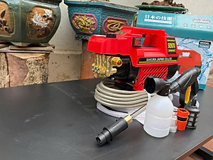 MÁY RỬA XE SK9070 ,CÓ CHỈNH ÁP,TẶNG KÈM BÌNH TẠO BỌT - Bảo Hành 12 tháng