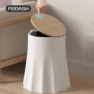 Thùng Rác Gia Đình Hình Gốc Cây Nắp Vân Gỗ Dễ Thương FEIDASH TG3700 - Thiết kế độc đáo mới lạ tạo điểm nhấn cho không gian gia đình bạn - Đáy thùng rác to giúp đứng vững chãi không lo bị đổ bởi lực tác động - Cấu tạo 2 lớp tháo rời dễ dàng vệ sinh hơn