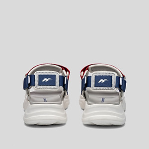 Sandals Thể Thao Nữ Biti’s Hunter X Dune – Festive Edition 2K24​ HEW001300TRG (Trắng)