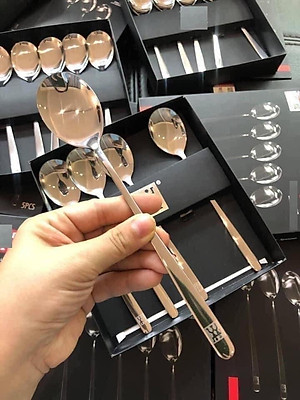 SET 5 THÌA INOX  HÀNG NỘI ĐỊA ĐỨC CÓ HỘP ĐỰNG ĐI KÈM SANG TRỌNG