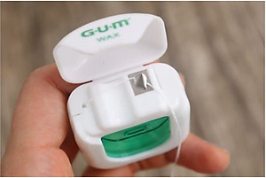 Chỉ nha khoa Sunstar Gum 40m, chế tác từ bọt biển kết hợp với Floss Nylon mềm mại và bền dai, an toàn khi sử dụng - nội địa Nhật Bản 