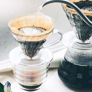 Phễu pha cà phê Hario V60 Coffee Dripper (phễu nhựa, 3 màu)