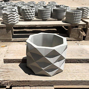 Chậu cây để bàn làm việc văn phòng, OnionDecor 15x11cm, Chậu Xi Măng Trụ Tròn Họa Tiết Vintage trồng sen đá, xương rồng, cây cảnh mini cement pots