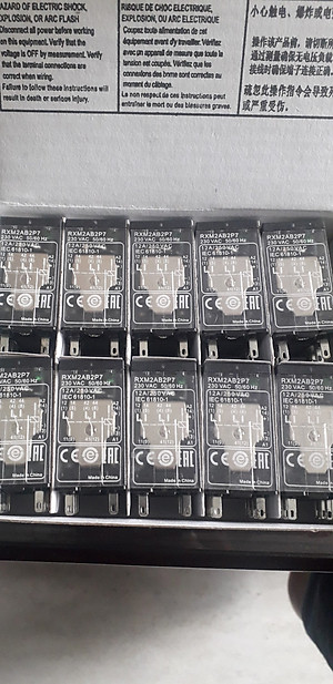 | CHÍNH HÃNG | Relay trung gian RXM4AB2P7 Schneider 14 chân, điện điều khiển 220 Vac