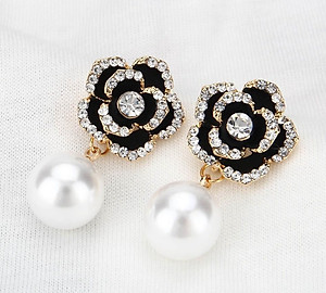 Bông tai hoa hồng ngọc trai sang trọng