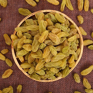 Nho Xanh Khô VIETTIN MART 500G